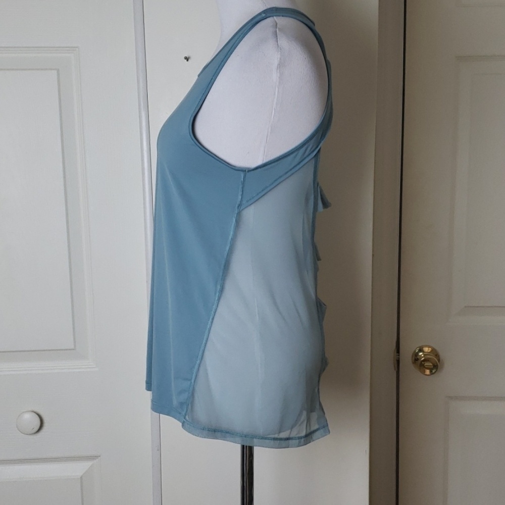 Victoria sport open slit back tank - Picture 2 of 5